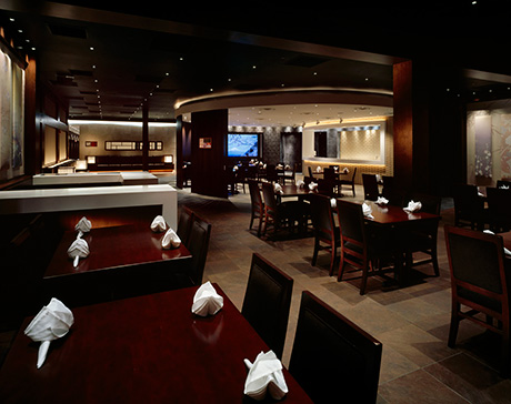 三越レストラン: Tokyo Dining･一般席からオーバル席を望む